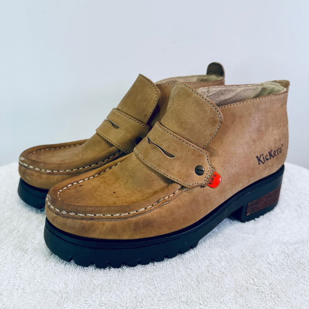 Kickers Lug Sole Chukka Boots Women's Size 7.5 Camel Slip-On